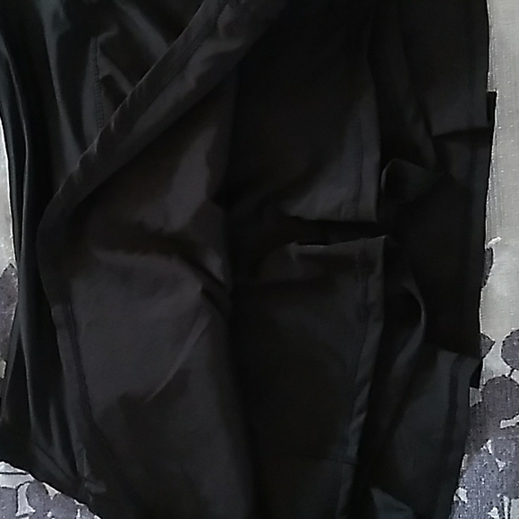 Black Athletic Skirt SKORT Sz M ☆ HIND Shorts - Picture 6 of 8